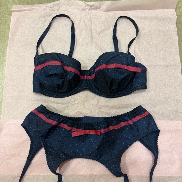 Agent Provocateur Knickers Forever 3 Piece Bra Suspender Lingerie Size 34C M - Picture 2 of 11